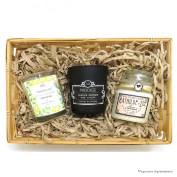 3 bougies parfumées dans un panier cadeau